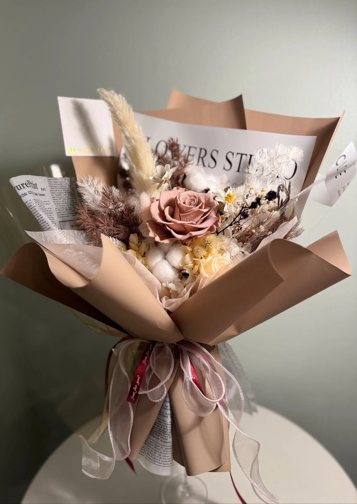 PRODUCT HIGHLIGHTS: 100% Handcrafted with Premium Materials Large Statement Bouquet (15"W x 22"H x 8"D) Made with Natural Preserved Flowers Only Next-Day Shipping (Orders made with