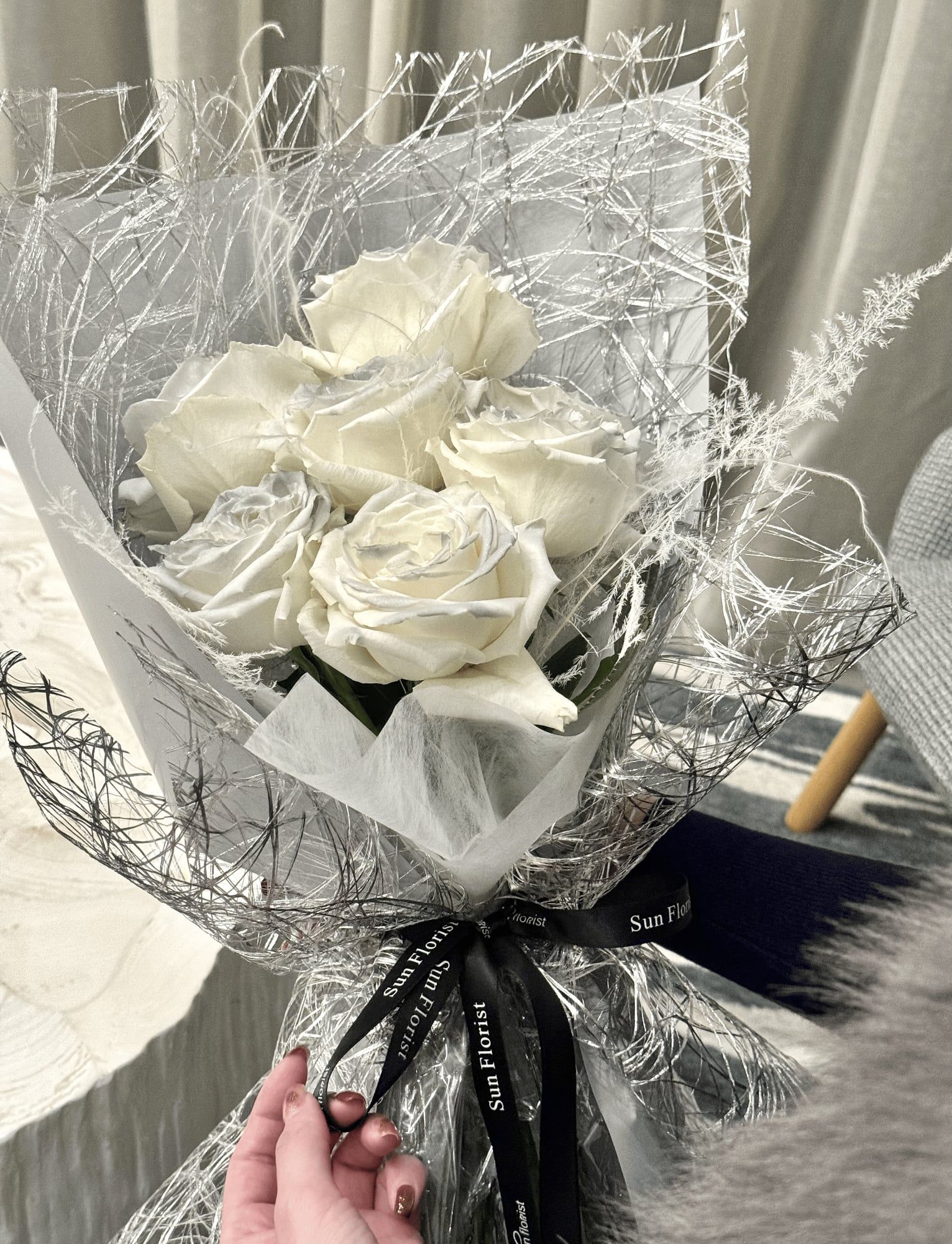 Premium White Roses with Silver Mesh — view 4