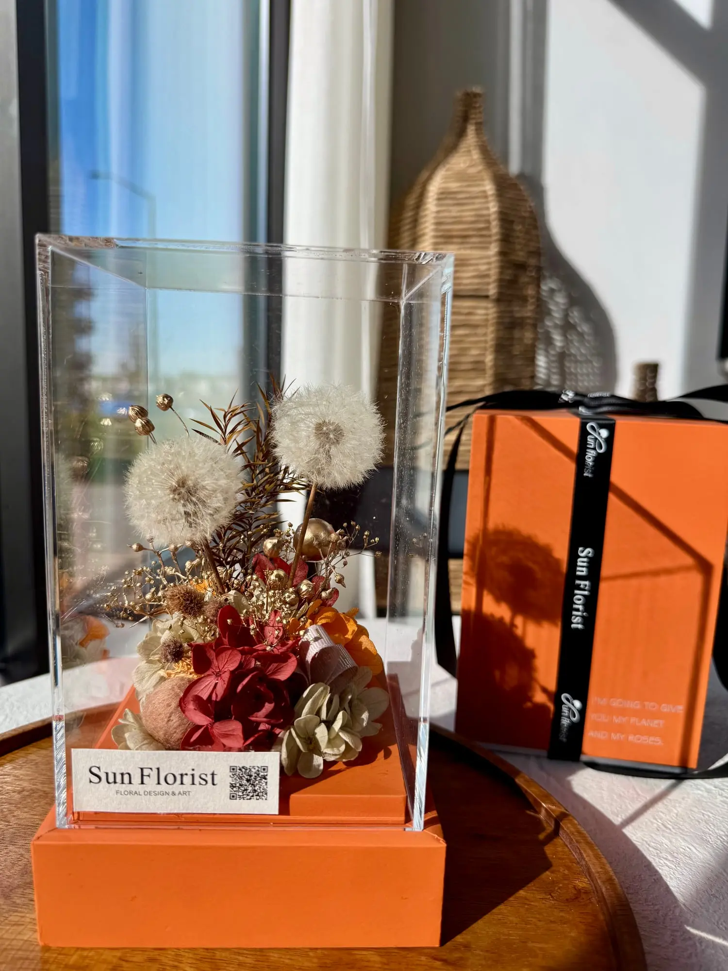 PRODUCT HIGHLIGHTS: Premium Preserve Dandelion Supporting USA wide shipping. CUSTOM ORDERS: Have a specific color scheme or unique design ideas?
