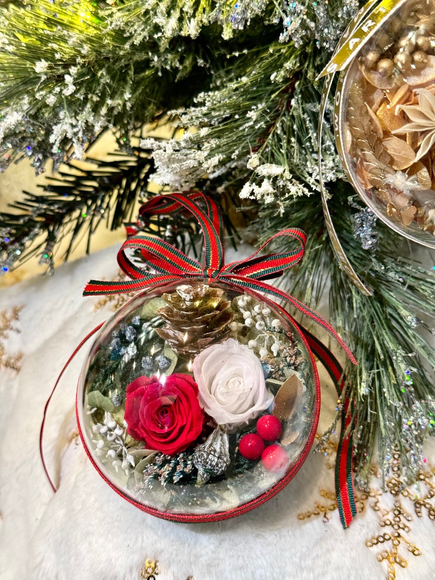 Preserved Rose Christmas Ornaments - Limited Edition Set — view 3