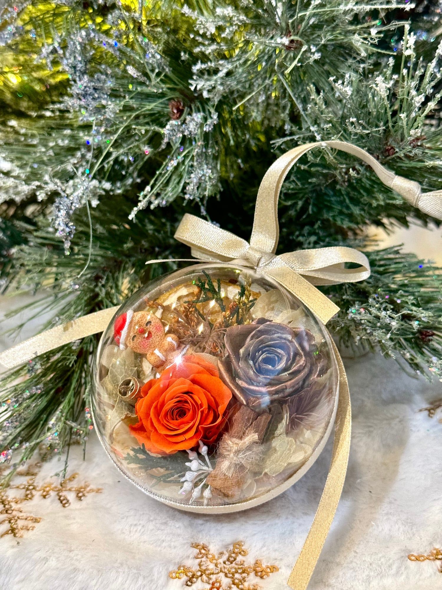 Preserved Rose Christmas Ornaments - Limited Edition Set — view 5