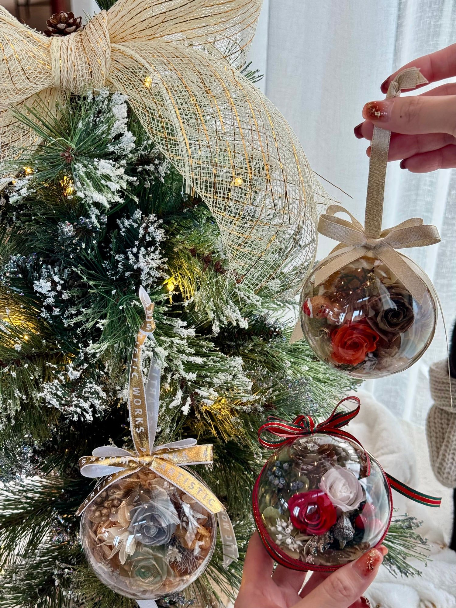 Preserved Rose Christmas Ornaments - Limited Edition Set — view 7