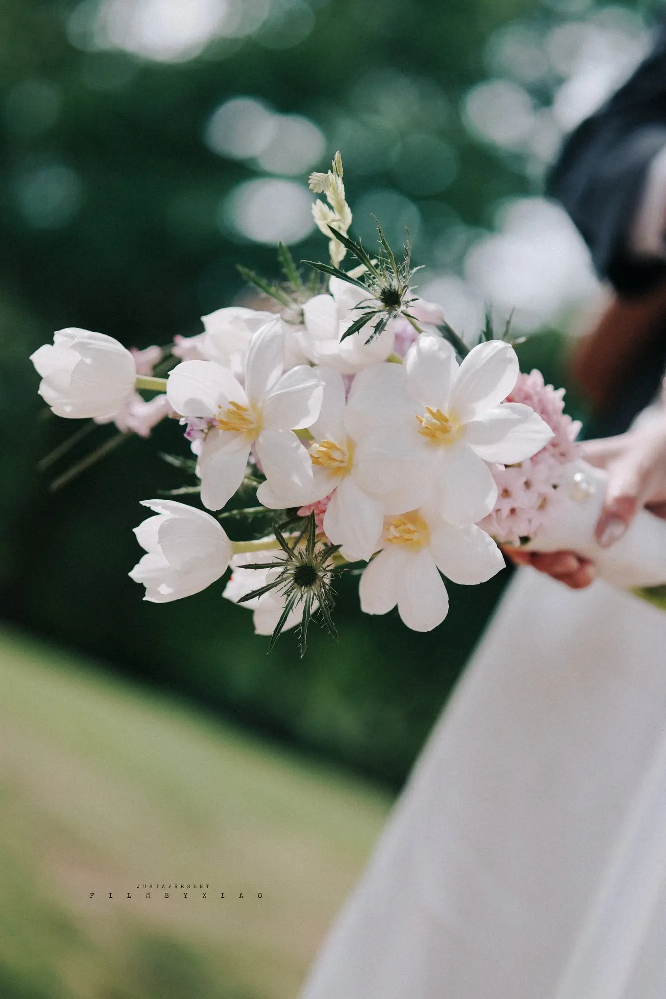 Floral design by Sun Florist — gallery photograph 19