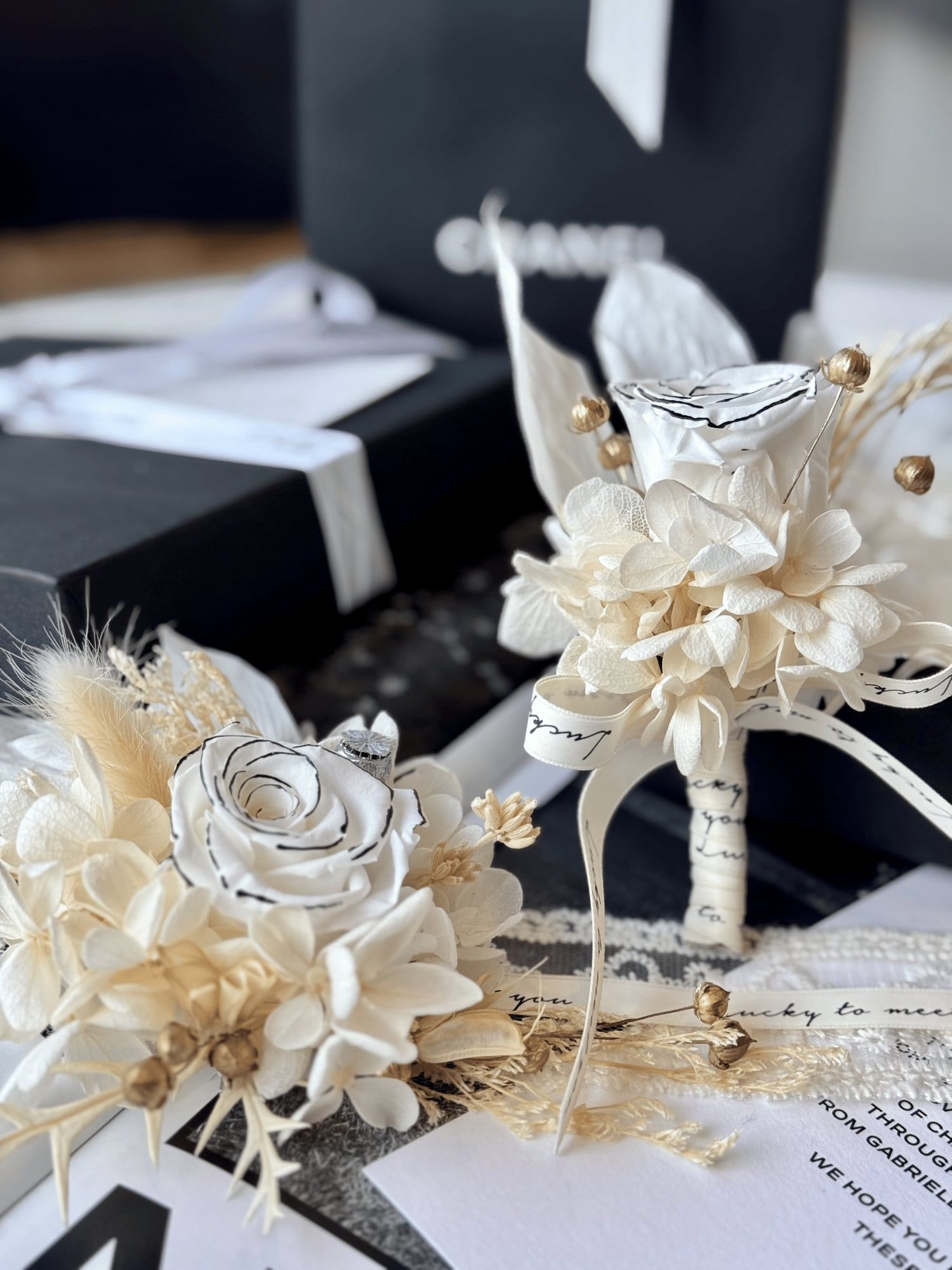 Preserved Floral Boutonnière Set — view 2