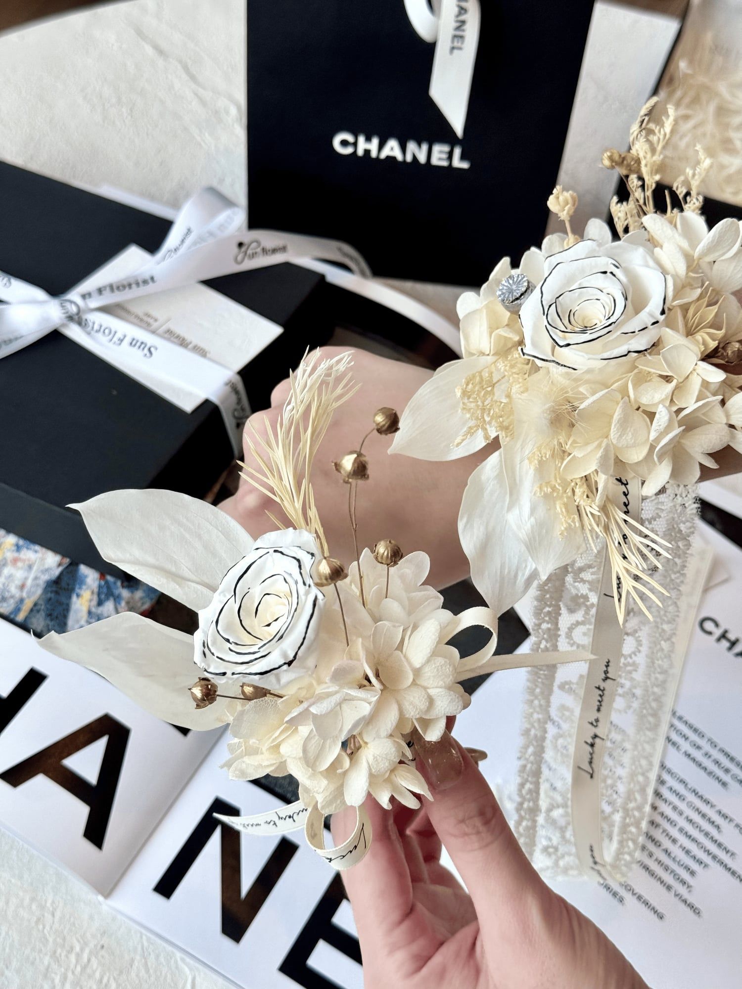 Preserved Floral Boutonnière Set — view 3