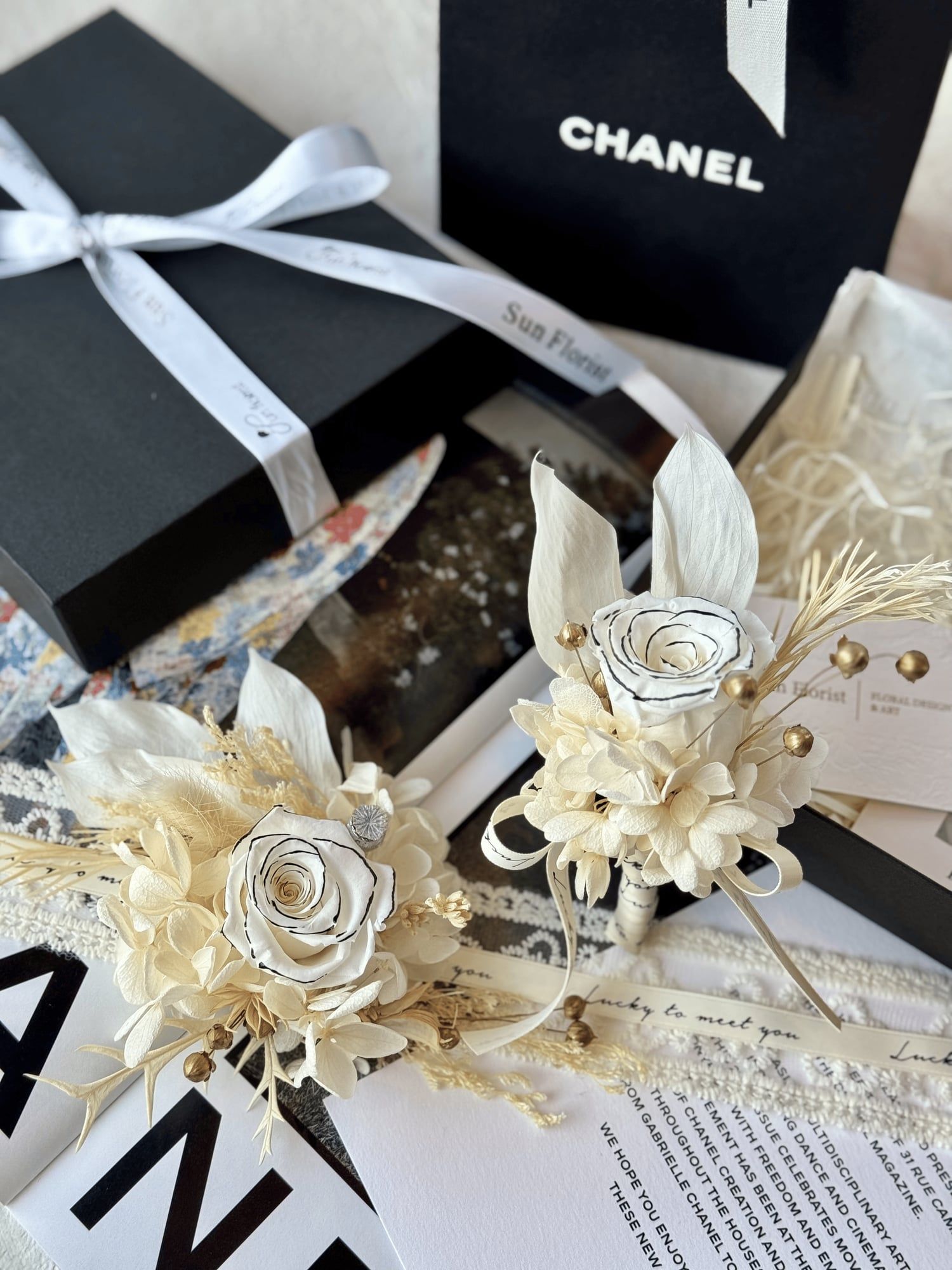 Preserved Floral Boutonnière Set — view 4