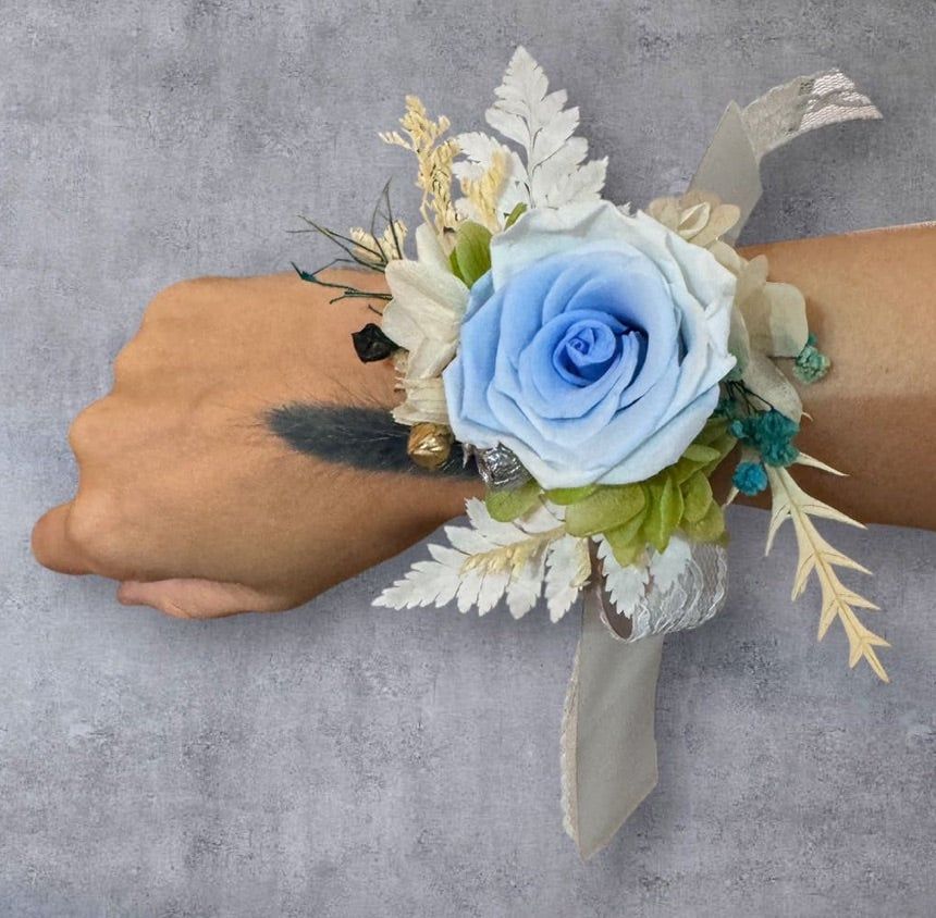 Preserved Floral Boutonnière Set — view 5